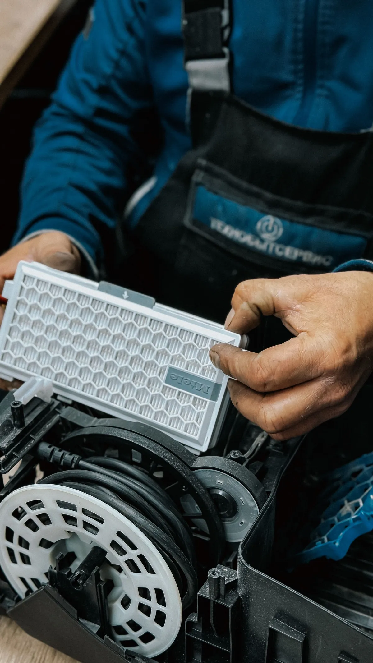 How to Clean a Vacuum Filter (and How Often to Do It)